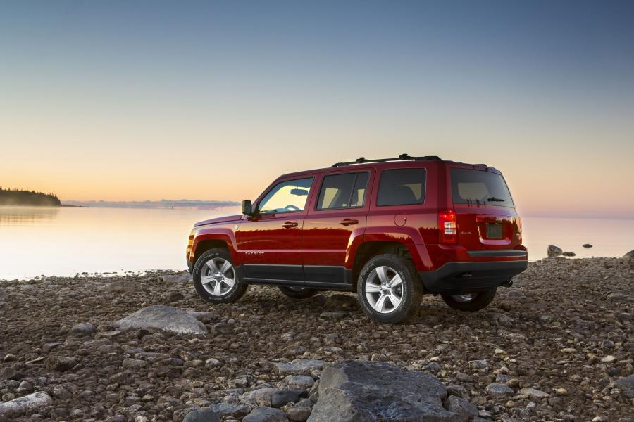  Jeep Patriot 2014 года  (фото 13 из 17)
